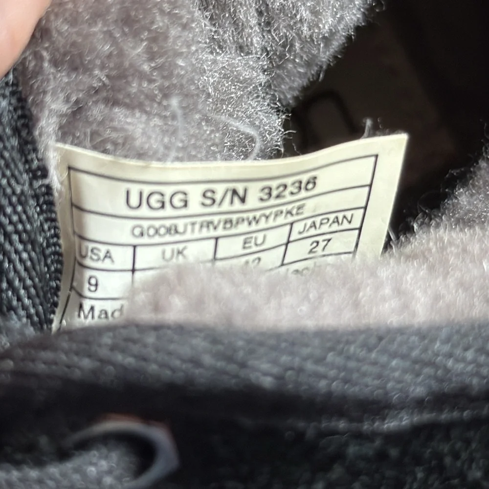 UGG good size